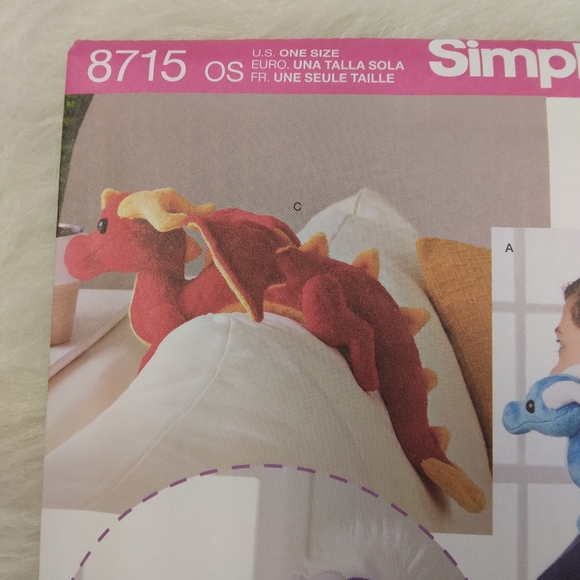 Simplicity 8715 Dragon dolls in 3 styles, Style C has WINGS! - Picture 2 of 4